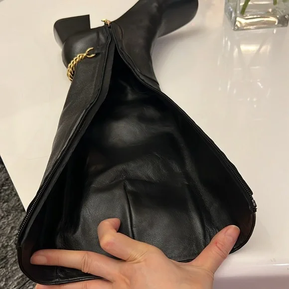 🔥🔥🔥 💯Authentic Burberry Leather Boots 👢